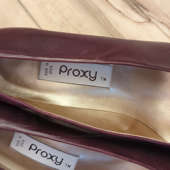 Proxy Burgundy Heels - Size 11 - Picture 3 of 4